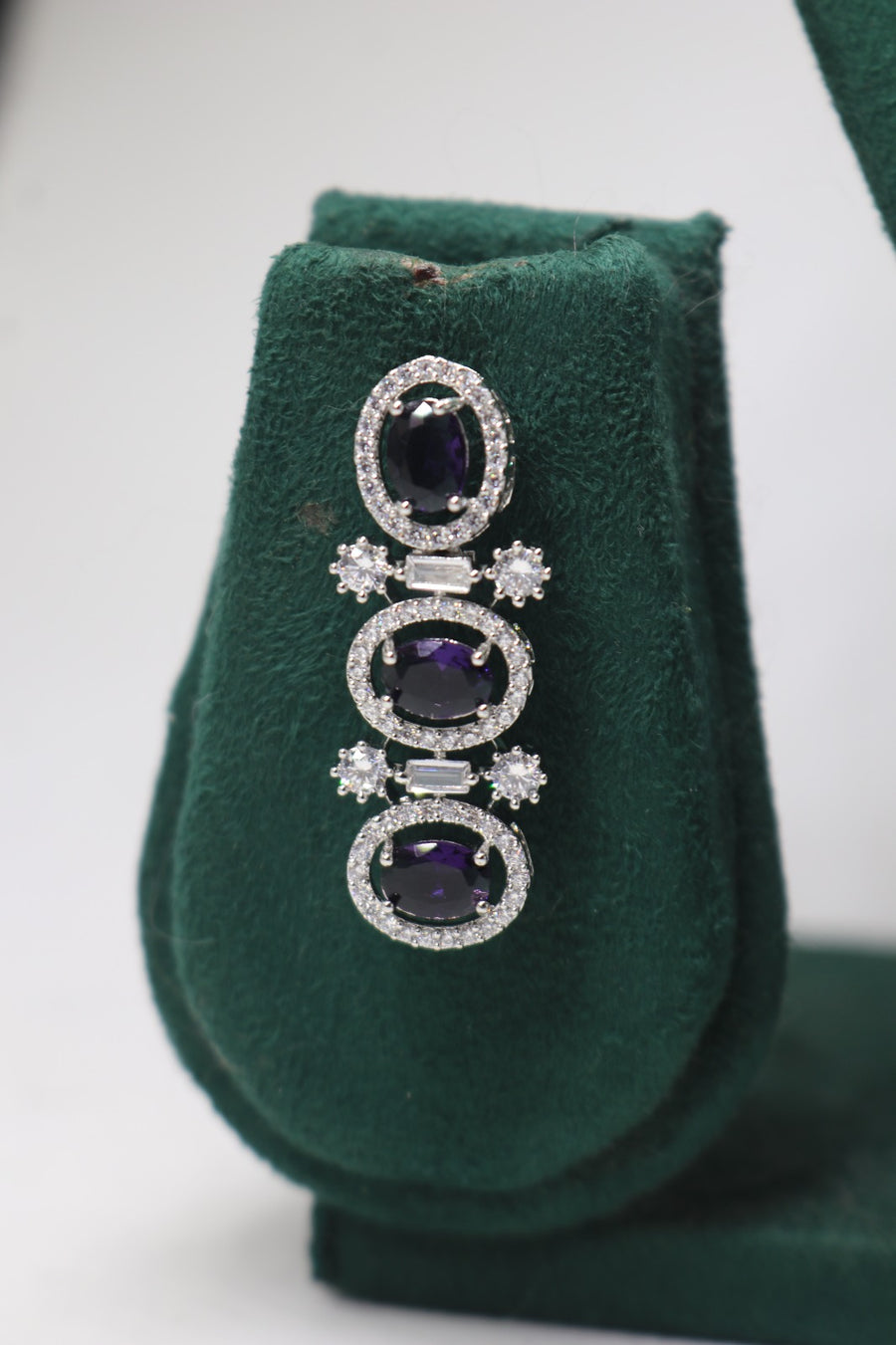 Noorain Dual Color Collar Necklace Set alternate view