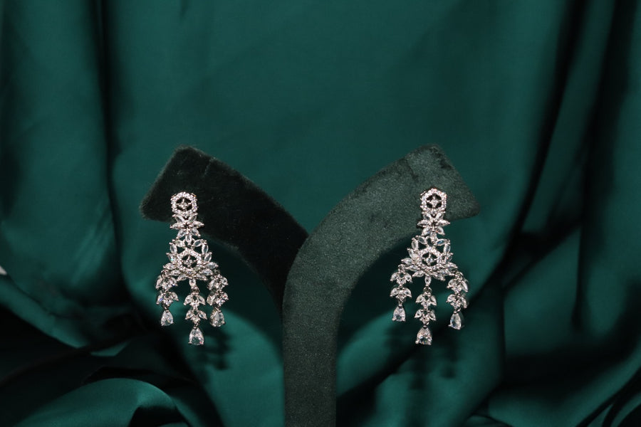 Jahanara Necklace Set alternate view